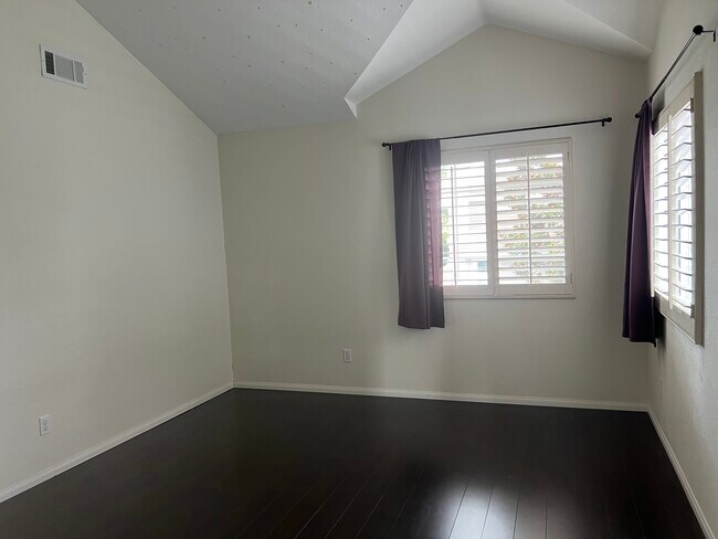 Building Photo - 2266 Aspen St