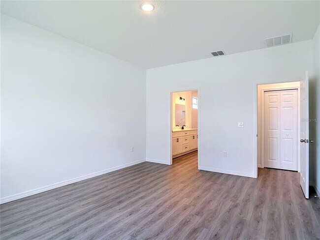 Building Photo - 1081 McCrory St