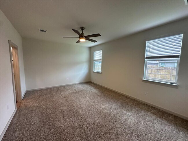 Building Photo - 103 Krause Spgs Dr