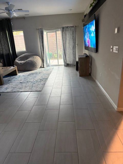 Building Photo - 2416 Raphael Wy