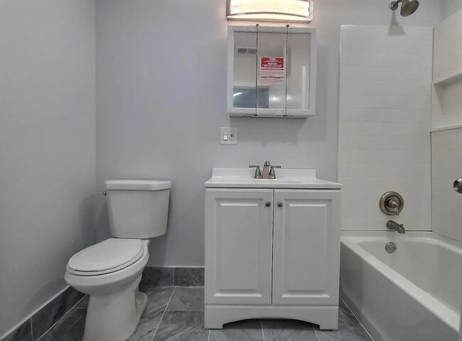 Building Photo - 224 E Rimini Ct