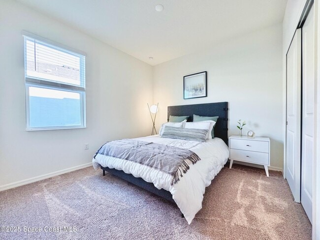 Building Photo - 386 Glaspell Cir SE