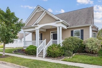 Building Photo - 7885 Waggoner Trace Dr