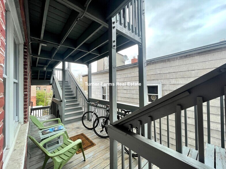 Building Photo - 114 Berkshire St