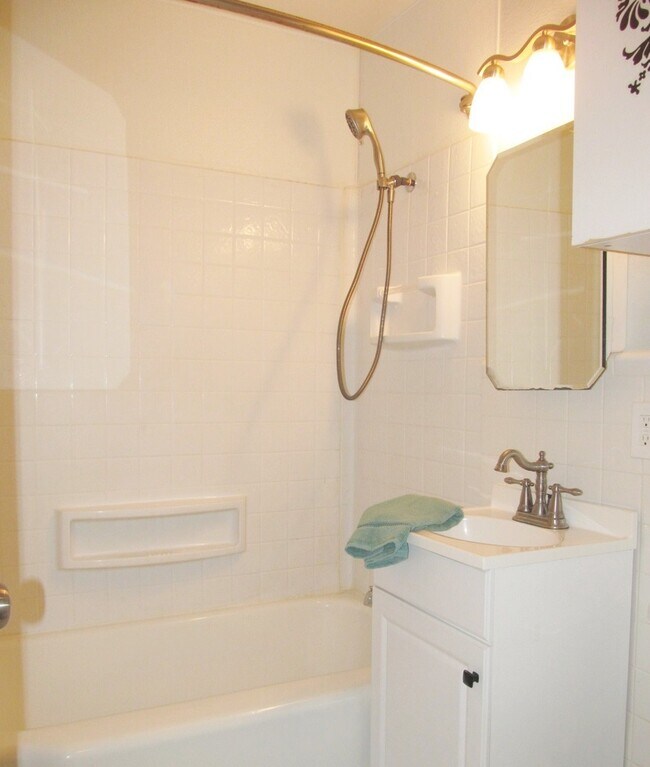 Building Photo - 3 BEDROOM CLOSE TO UMHB