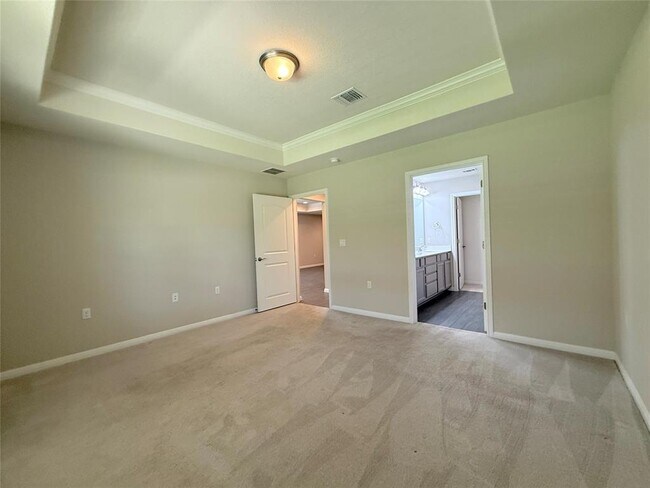 Building Photo - 536 Rockport St