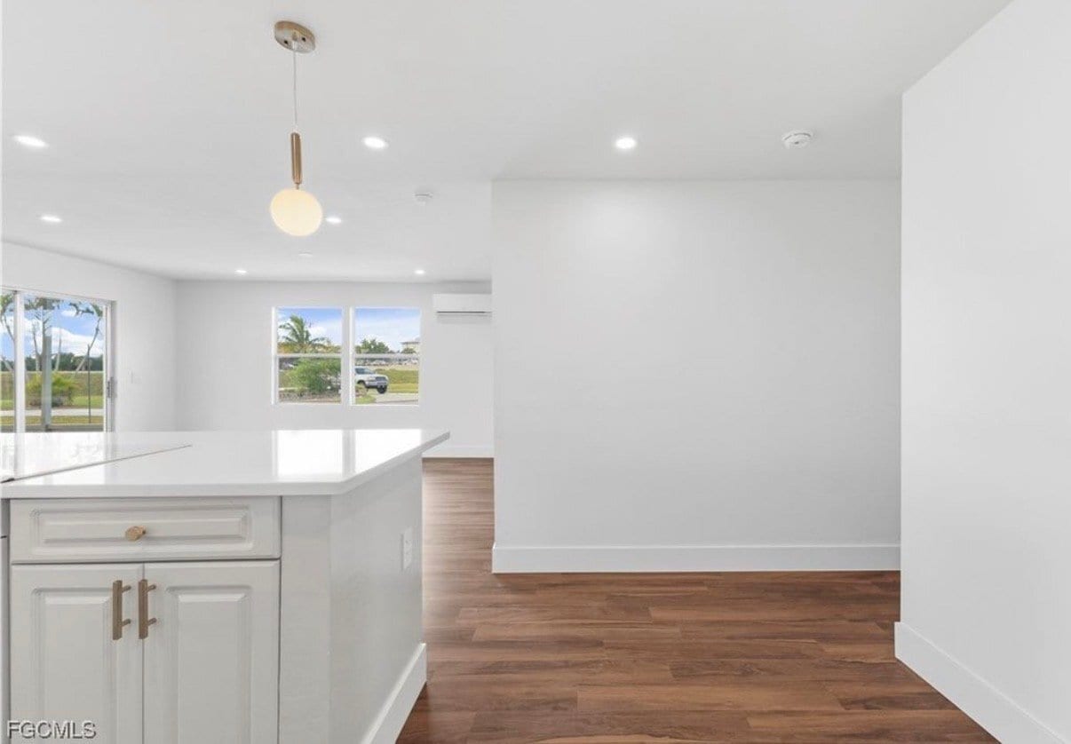 Building Photo - 13670 Dowitcher Dr