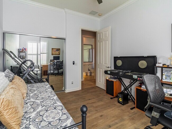 Building Photo - 11355 SW Rockingham Dr