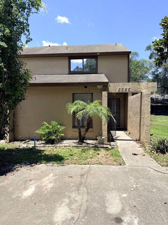 Building Photo - 5646 Pinebay Cir N