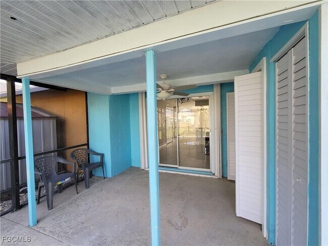 Building Photo - 4530 SW 7th Pl