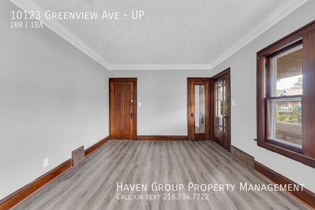 Building Photo - 10123 Greenview Ave