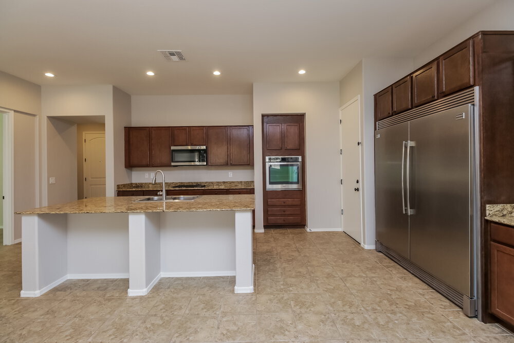 Building Photo - 20858 E Sunset Dr