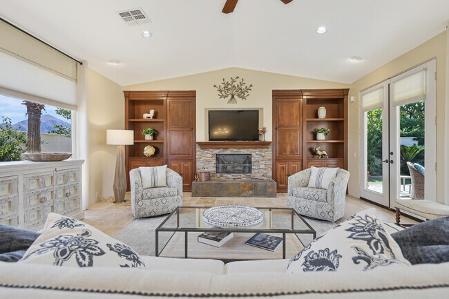 Building Photo - 78825 Vía Ventana