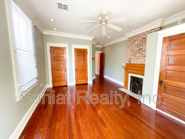 Building Photo - 8015 Panola St