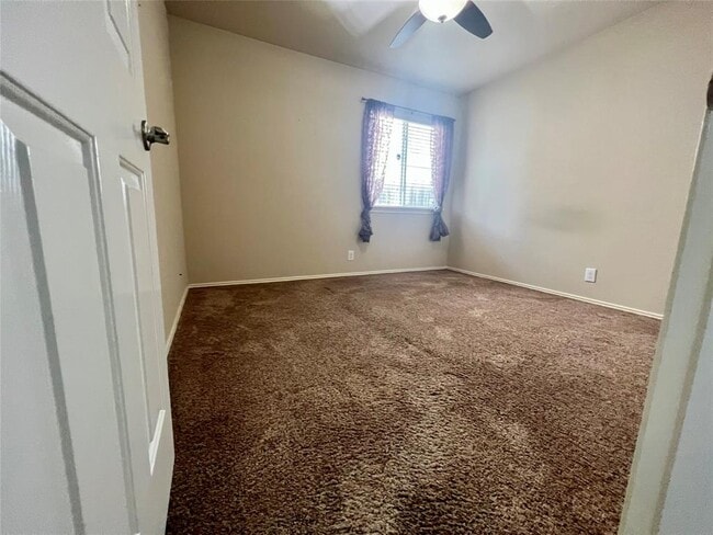 Building Photo - 309 Riverine Way