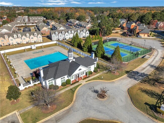 Building Photo - 127 Tara Blvd