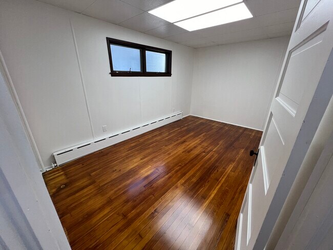 Building Photo - 1001 Wheeler Ave