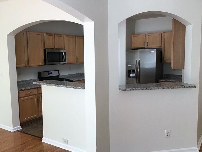 Building Photo - 111 Golden Pine Rd SW