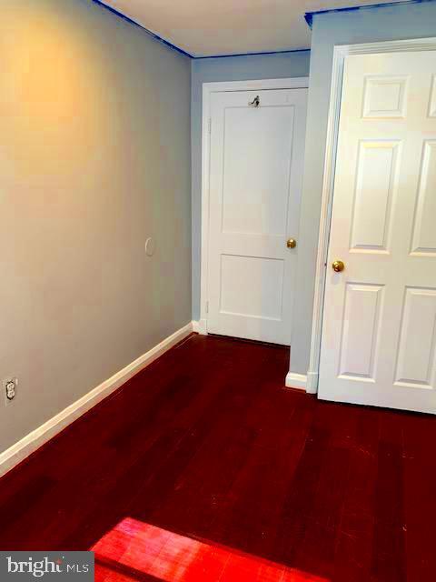 Building Photo - 4760 Homesdale Ave