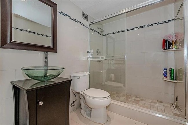 Building Photo - 1600 S Ocean Dr