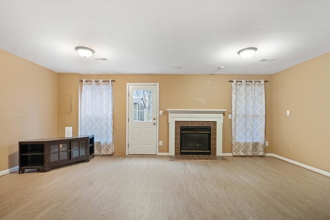 Building Photo - 2568 Sylvan Moor Ln