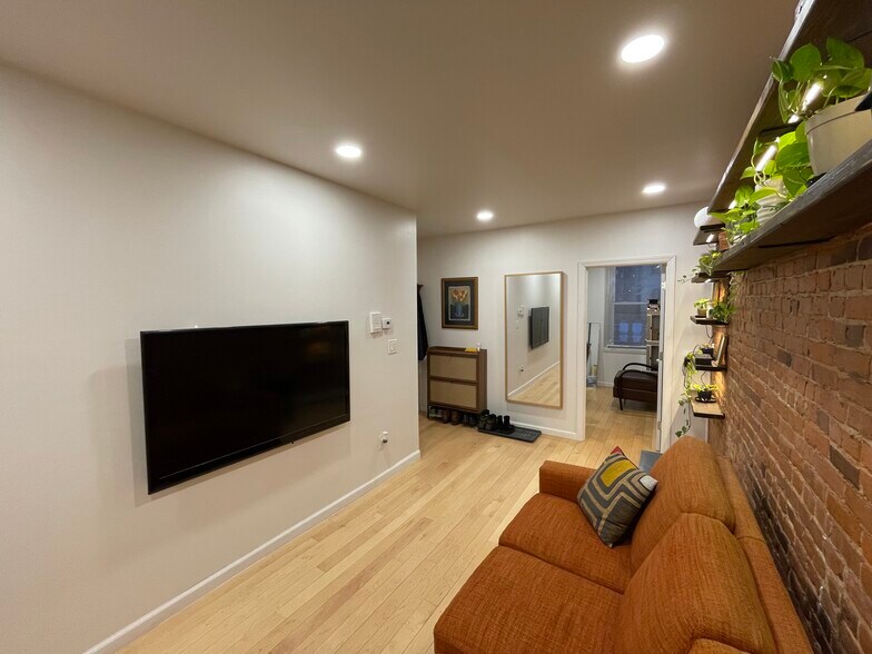 Building Photo - 3027 John F Kennedy Blvd