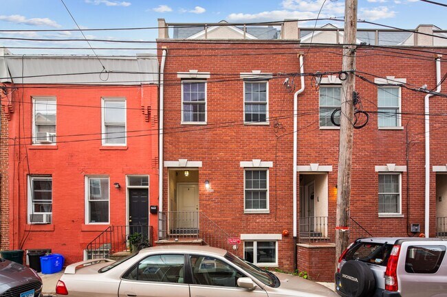 Building Photo - 2608 Webster St