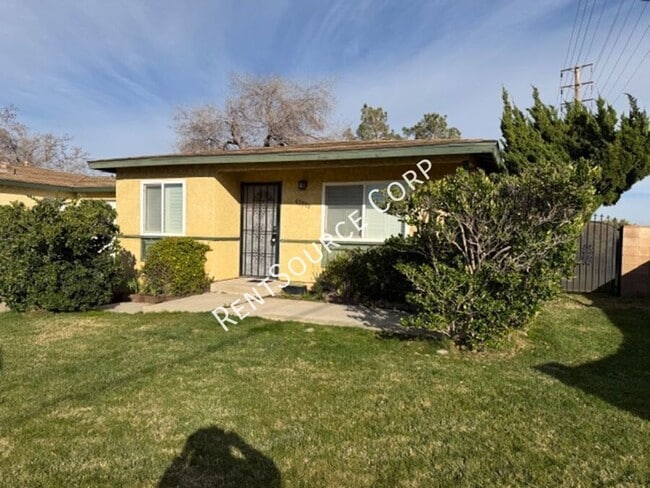 Building Photo - 42000 Blueflax Ave