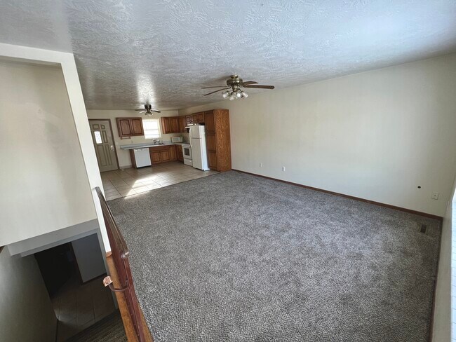 Building Photo - 2552 Cassel Plz