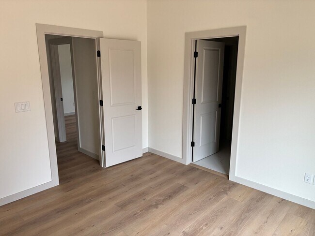 Building Photo - Brand New 2 Bed Home - Springfield MO