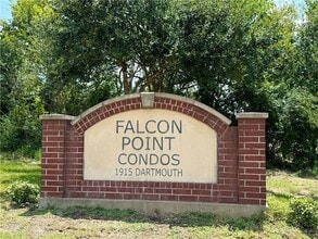 Building Photo - 1915 Dartmouth St