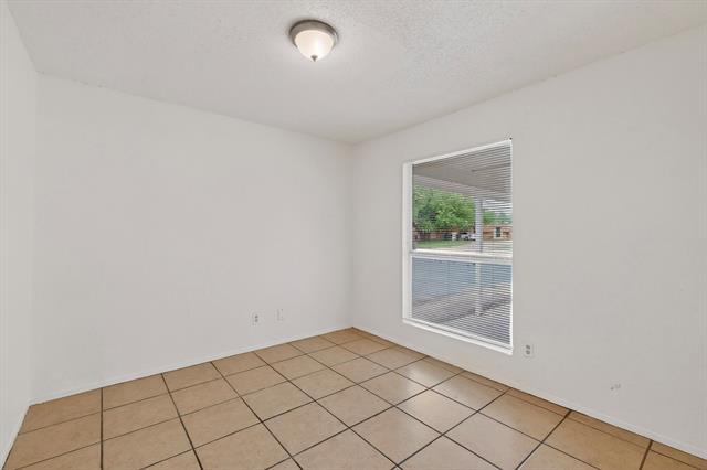 Building Photo - 6808 Trail Lake Dr