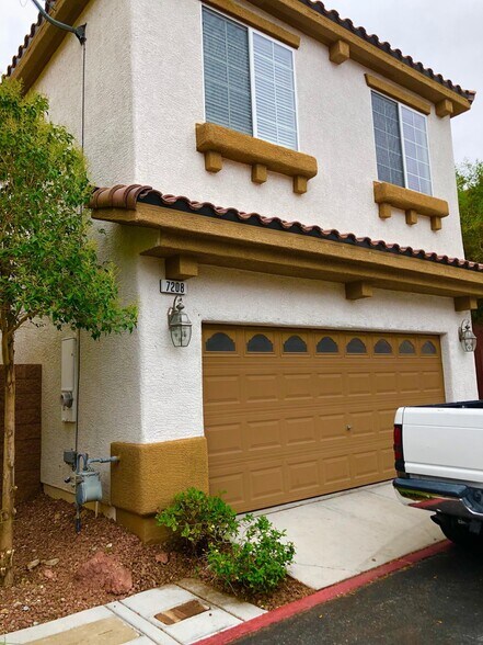 Building Photo - 7208 Bombay Reef Ct