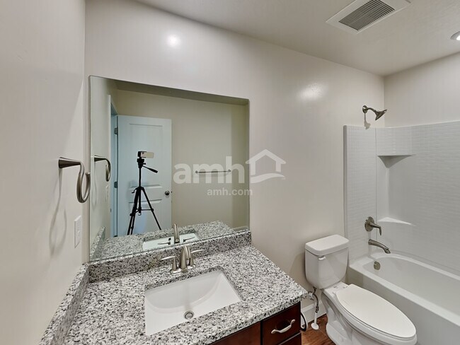 Building Photo - 4383 N Morgan Way