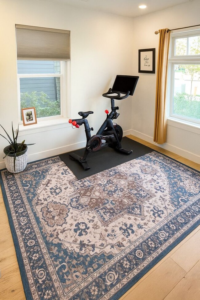 Building Photo - Modern Living in the heart of SLC