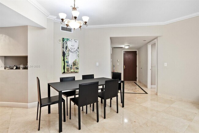 Building Photo - 9559 Collins Ave