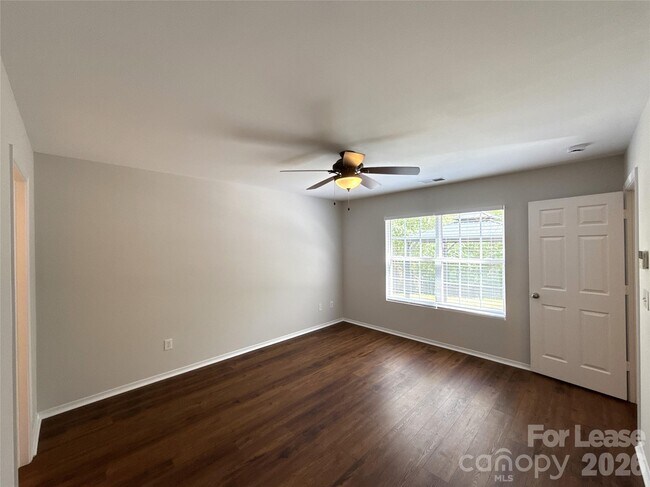 Building Photo - 15732 Circlegreen Dr