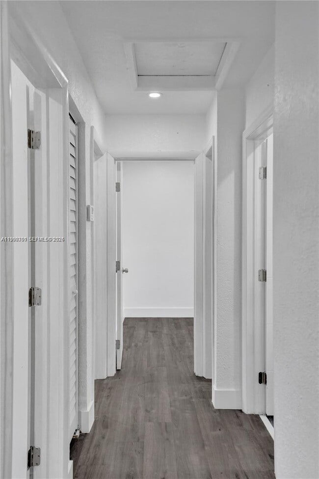 Building Photo - 6420 SW 22nd Ct