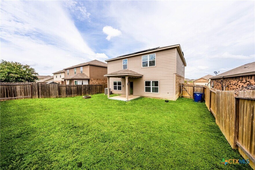 Building Photo - 247 Azalea Way