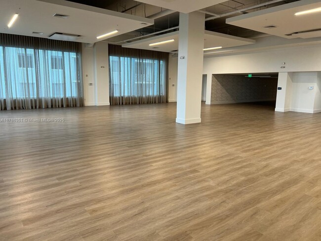 Building Photo - 7825 NW 107th Ave