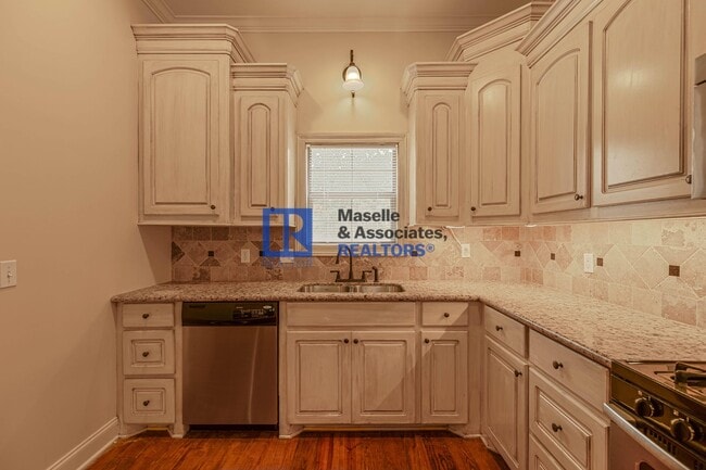 Building Photo - 3 Bed/2 Bath Home in Stillhouse
