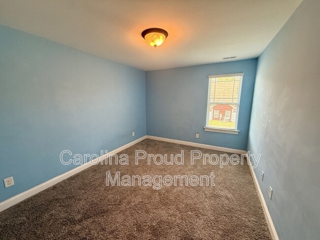 Building Photo - 1808 Fox Den Way