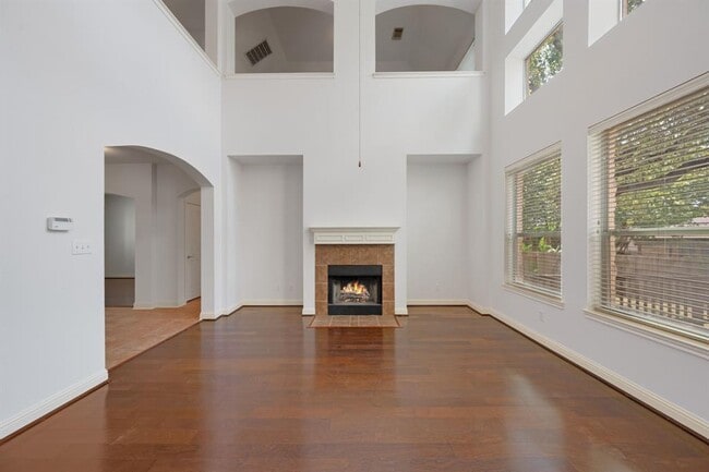 Building Photo - 6920 Larue Belle Cove