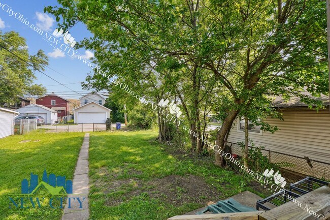 Building Photo - 940-942 Leona Avenue, Columbus, OH 43201