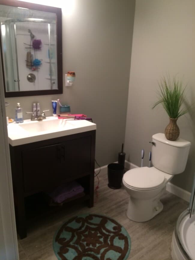 Building Photo - Gorgeous West Lafayette 4 bedroom Home - New Kitchen, Many Upgrades!