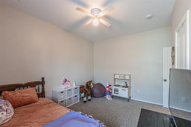 Building Photo - 405 Calder Ln