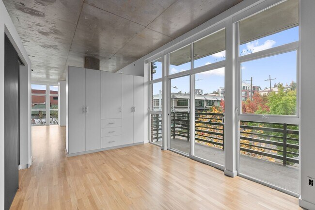 Building Photo - 1bd/1ba Seattle Condo