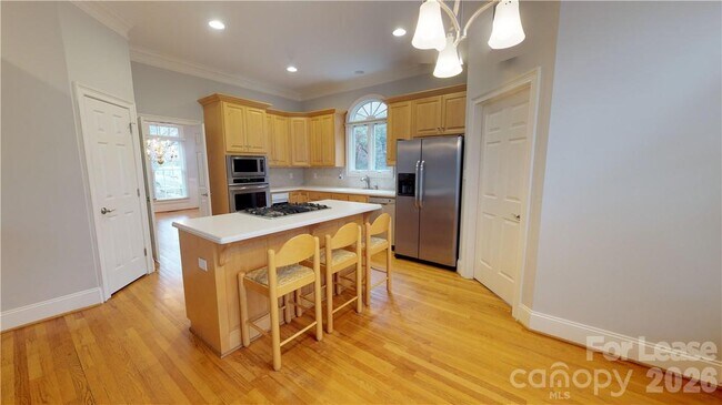 Building Photo - 1105 Randolph Oaks Ct