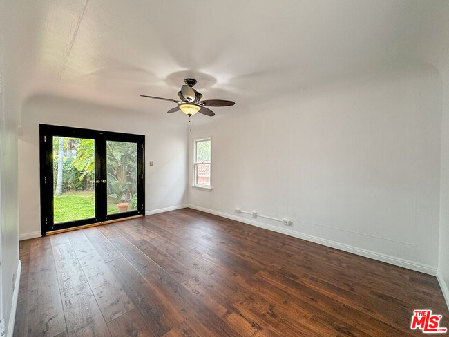 Building Photo - 2610 S Halm Ave