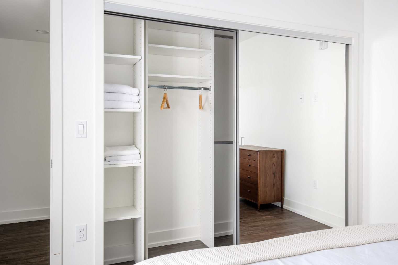 Building Photo - 409 Hayworth Ave